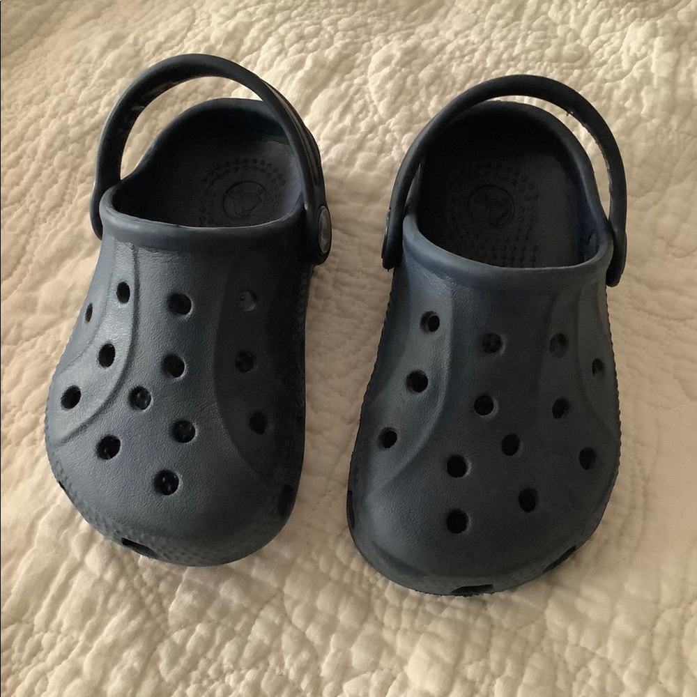 Great condition Croc Toddler 6/7